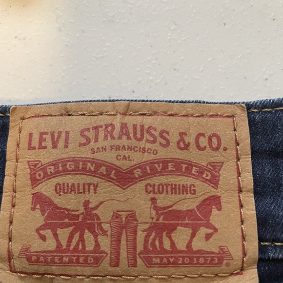 Levi's Men's Blue Jeans - Picture 1 of 5